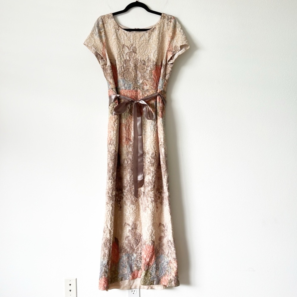 Adrianna Papell
Women's Floral-Print Short Sleeve Column Gown